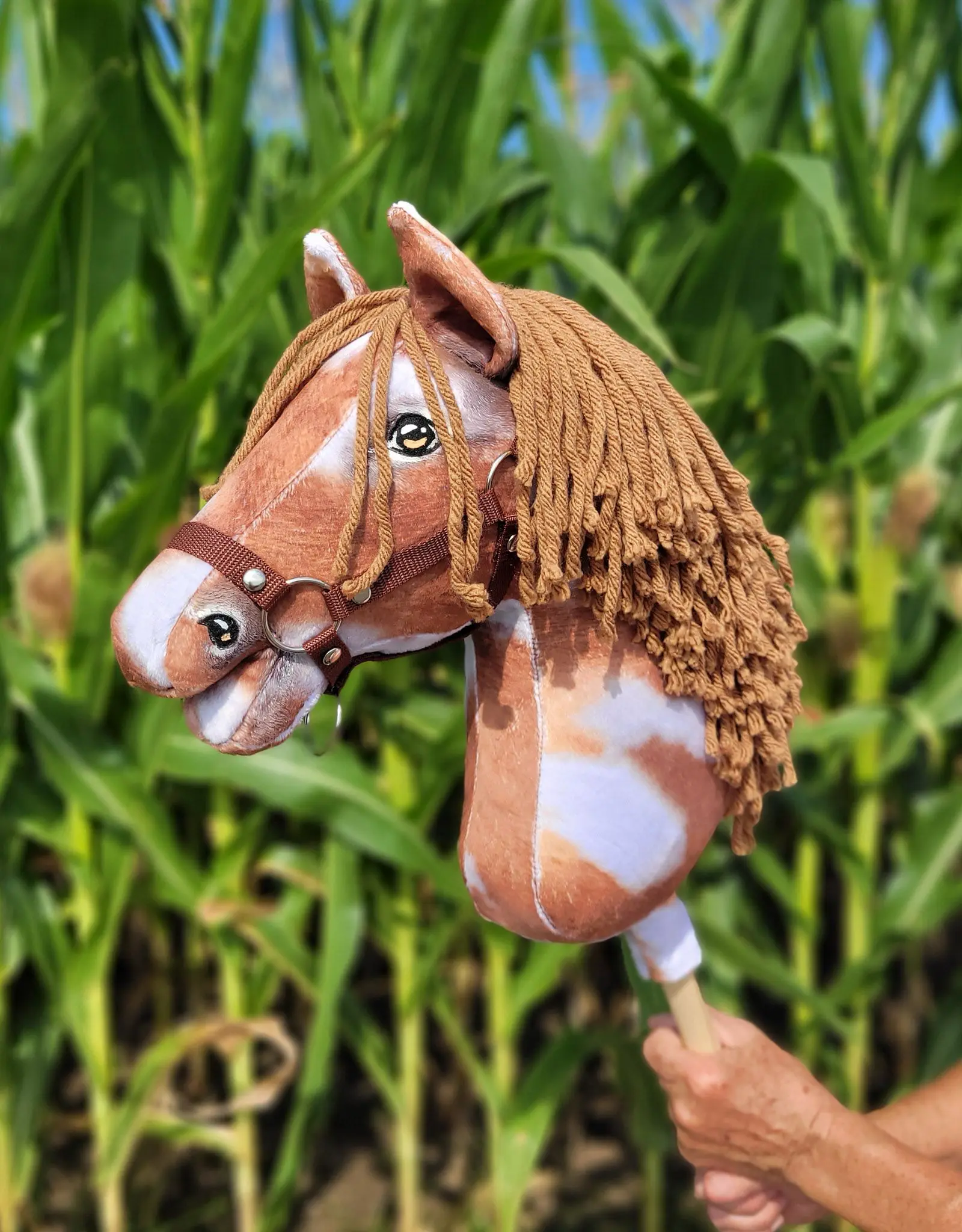 Tobiano mit brauner Mähne | Premium Steckenpferd | Größe A3 – Bild 4