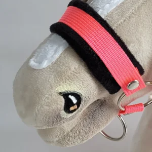 Alternative view of Fellhalfter A3 | Neonpink mit schwarzem Fell
